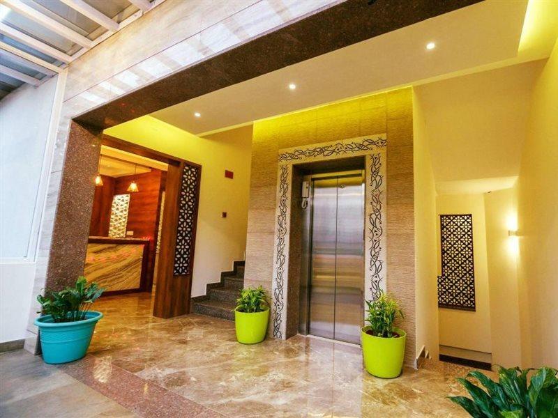 Hotel Tranquil Manipal Buitenkant foto