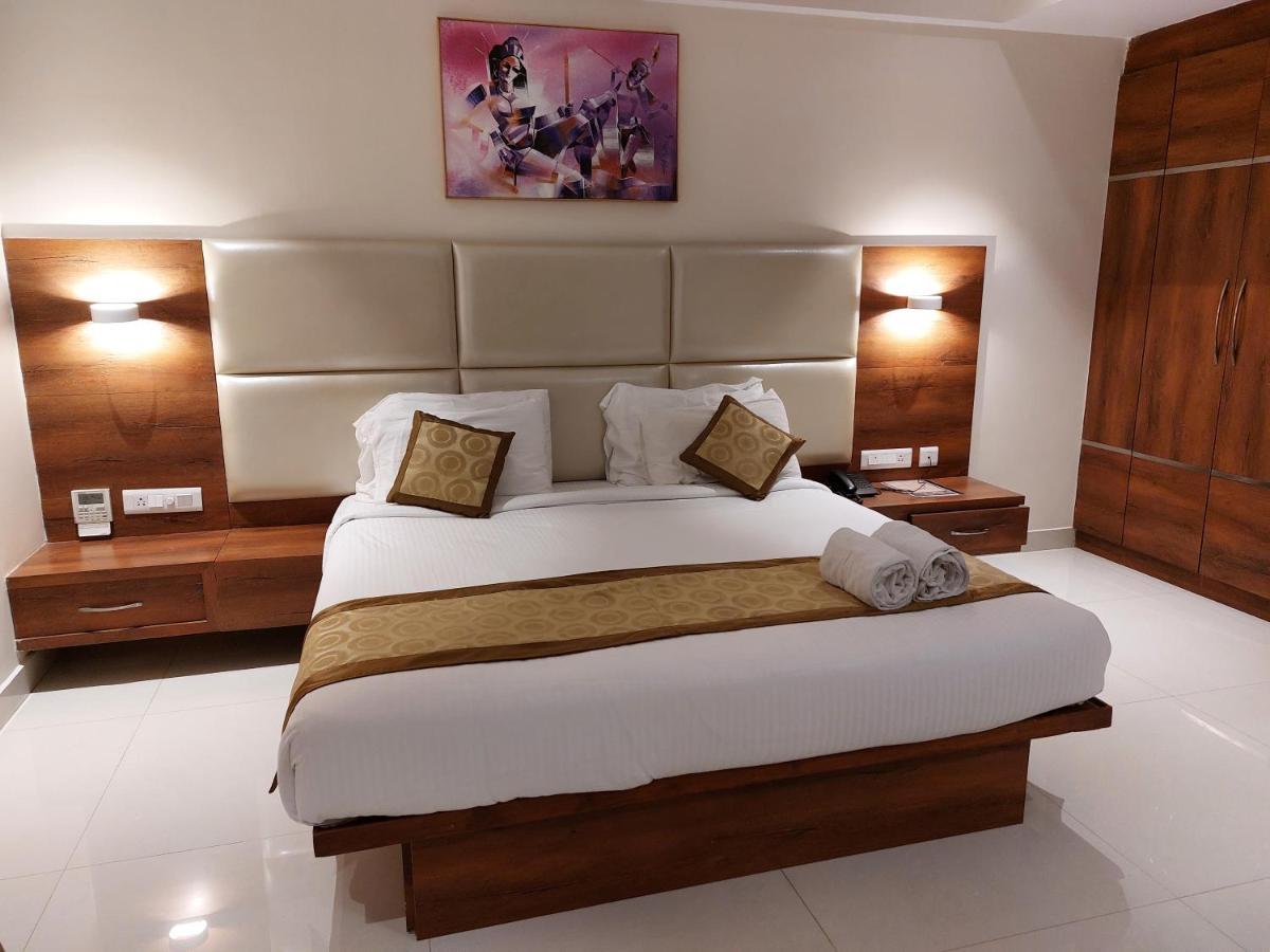 Hotel Tranquil Manipal Buitenkant foto
