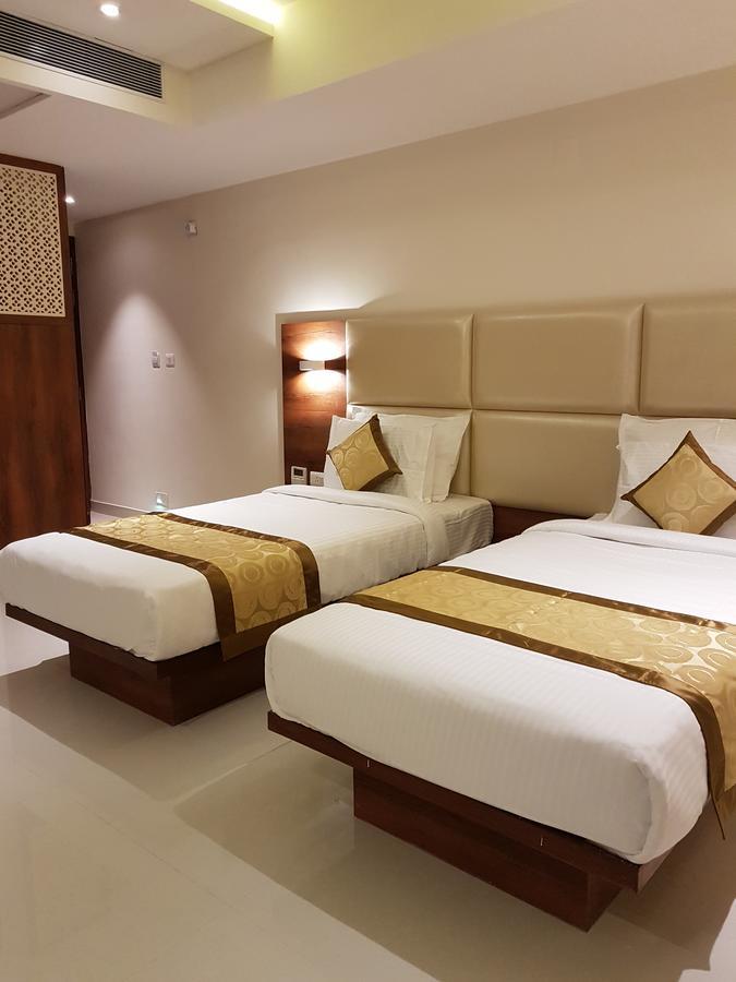 Hotel Tranquil Manipal Buitenkant foto