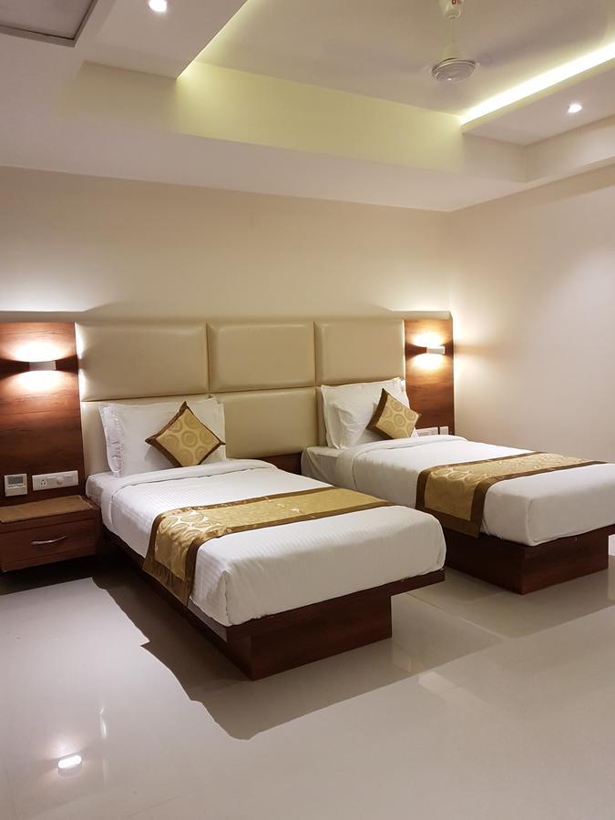 Hotel Tranquil Manipal Buitenkant foto