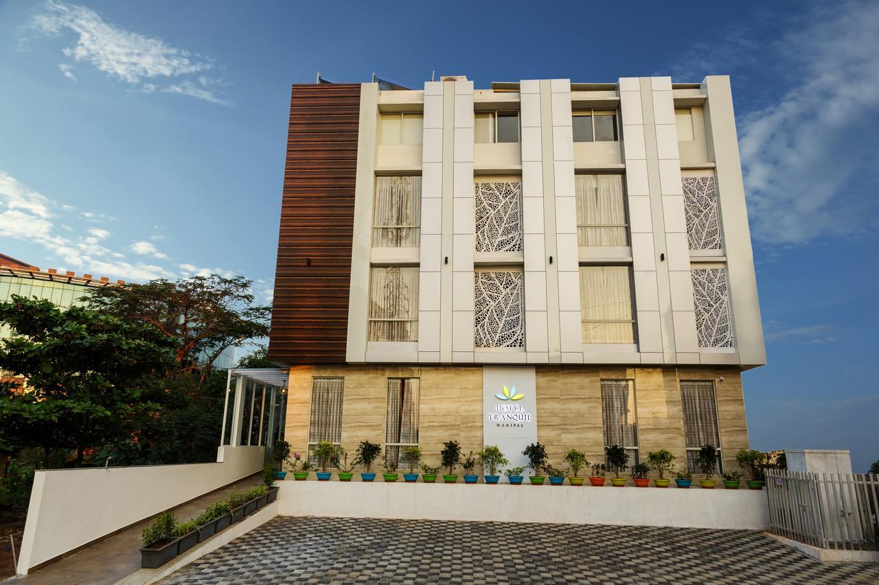 Hotel Tranquil Manipal Buitenkant foto