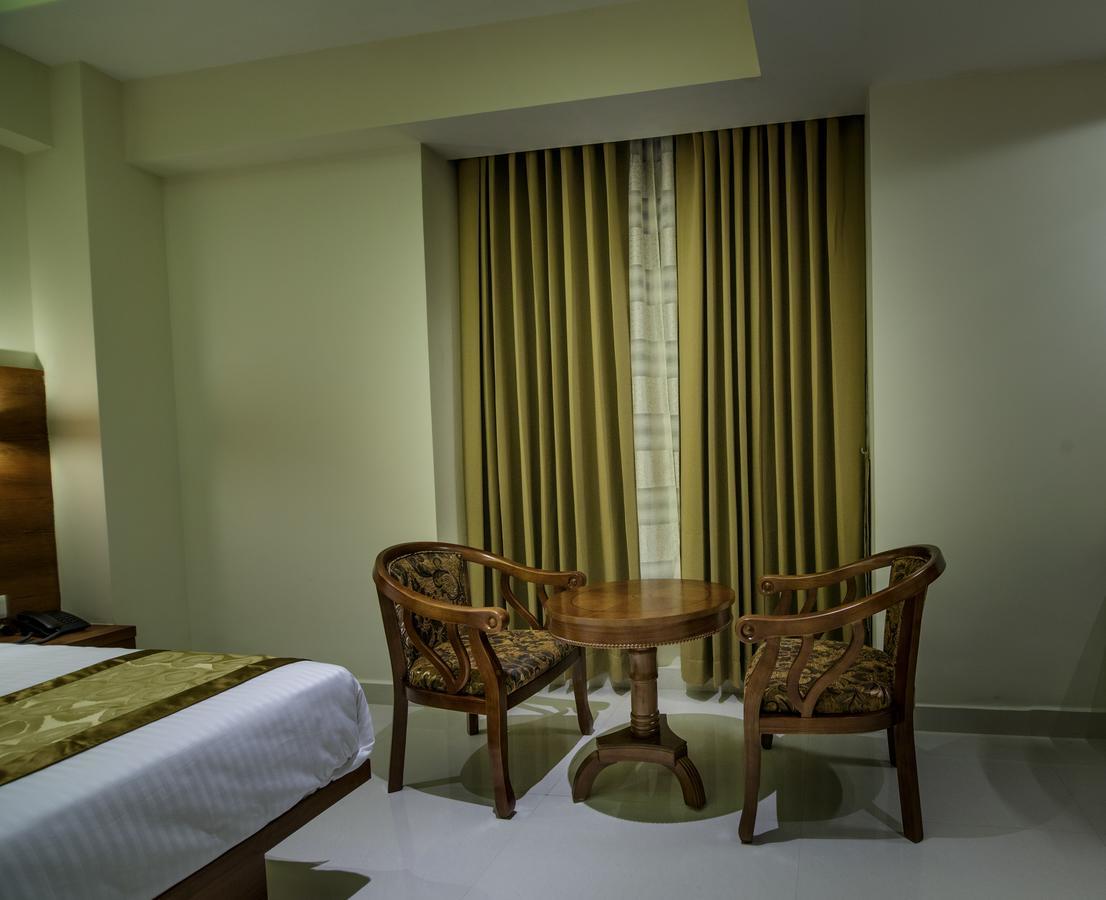 Hotel Tranquil Manipal Buitenkant foto