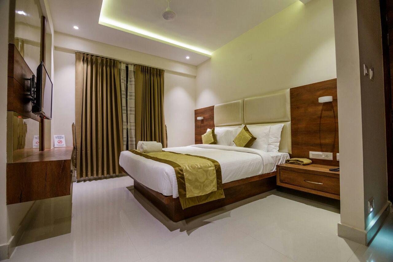 Hotel Tranquil Manipal Buitenkant foto